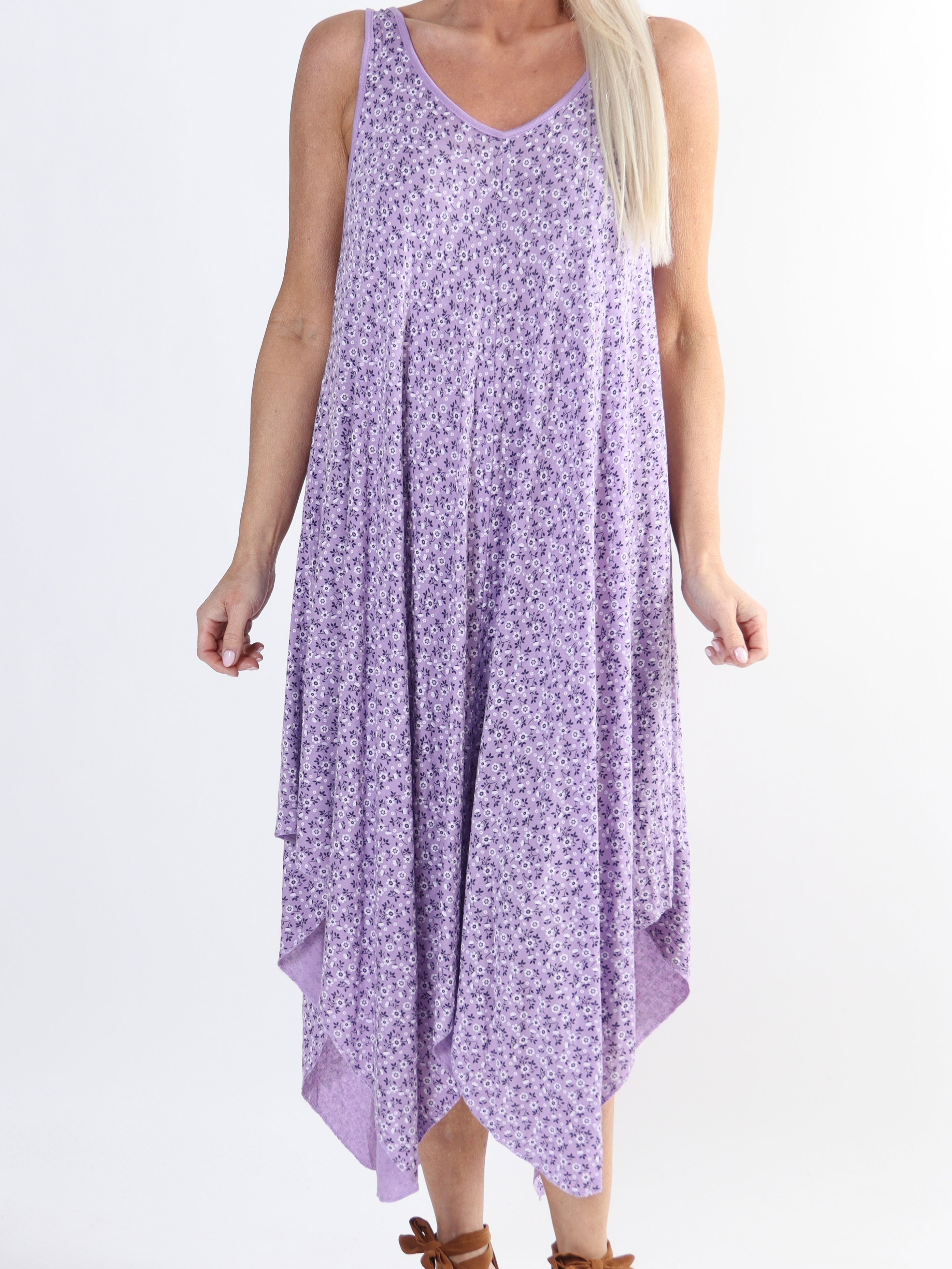 Veronica Small Flower - Klänning med blommönster och breda axelband i plusstorlek